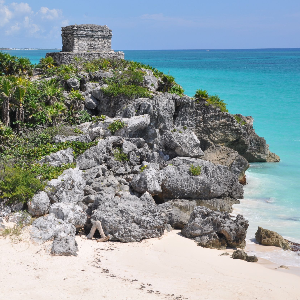 TULUM POR MAR Y TIERRA